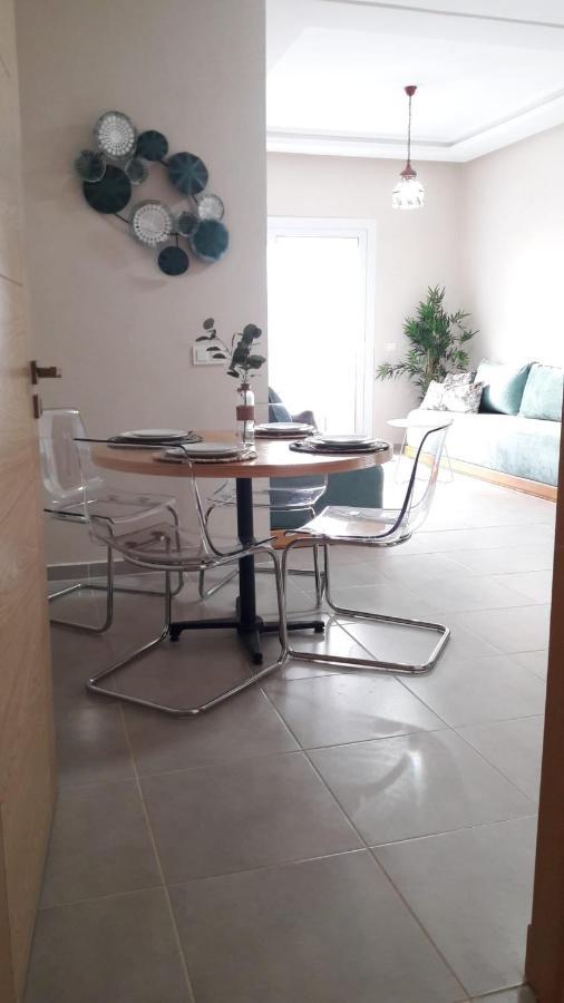 Appart. Luxueux Avec Piscine, Cosy, Bien Situe Bouznika Exterior photo
