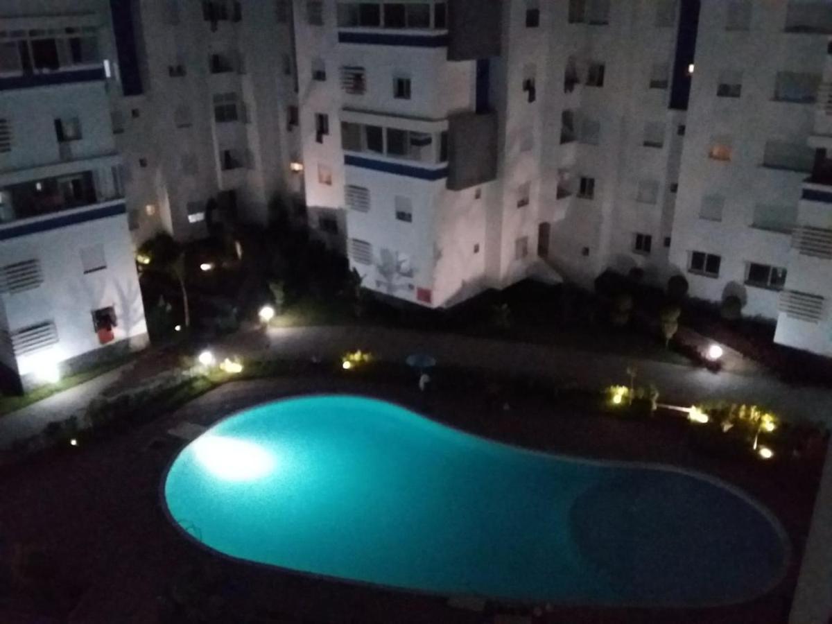 Appart. Luxueux Avec Piscine, Cosy, Bien Situe Bouznika Exterior photo