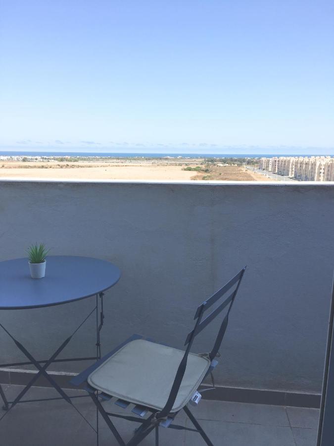 Appart. Luxueux Avec Piscine, Cosy, Bien Situe Bouznika Exterior photo